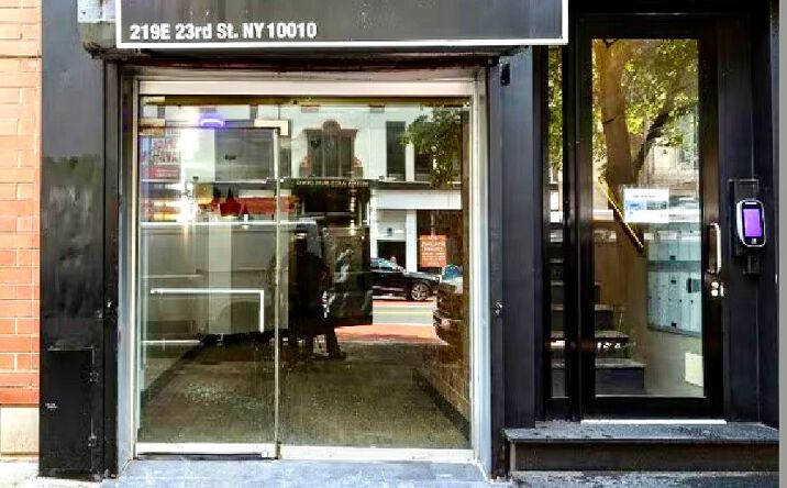 Pictures of Restaurant, Retail property located at 219 E 23rd St, New York, NY 10010 for lease - image #1