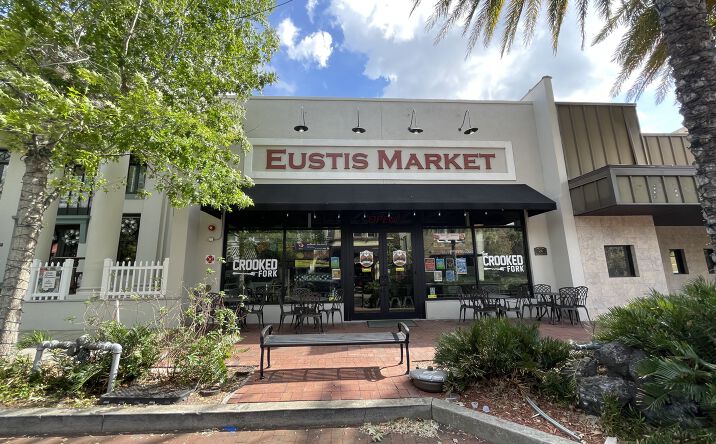 Pictures of Restaurant property located at 24 E Magnolia Ave, Eustis, FL 32726 for lease - image #1
