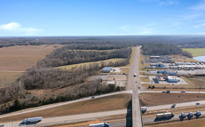 Pictures of Retail, Industrial, Restaurant property located at 154 Law Rd, Jackson, TN 38305 for lease - image #1