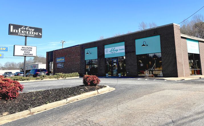 Pictures of Retail property located at 416 Haywood Rd, Greenville, SC 29607 for lease - image #1