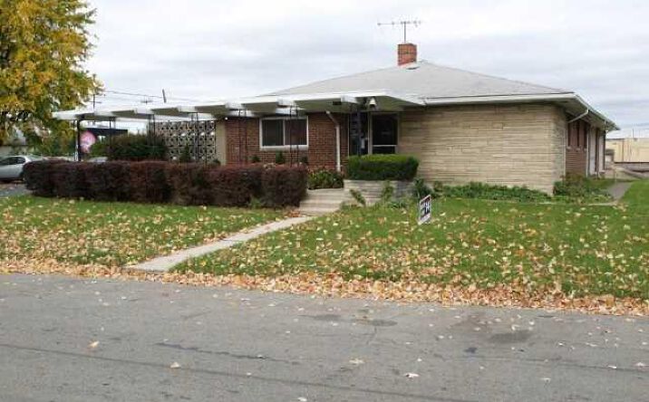 Pictures of Office property located at 3377 W Broad Street, Columbus, OH 43204 for lease - image #1