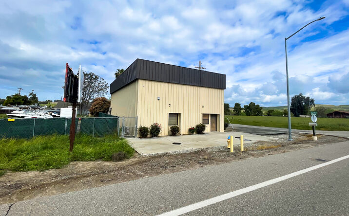 Pictures of Office, Industrial property located at 17199 N Friant Rd, Friant, CA 93626 for lease - image #1