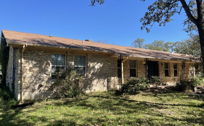Pictures of Office, Land property located at 1604 State Hwy 71, Cedar Creek, TX 78612 for lease - image #1