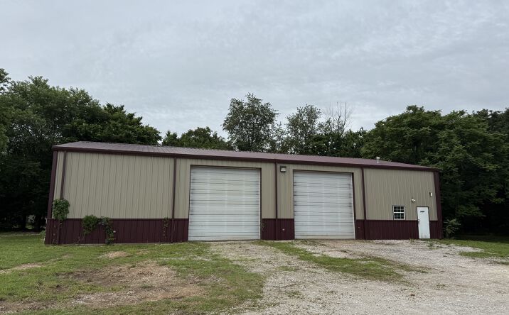 Pictures of Industrial property located at 12329 3 Elms Rd, Farmington, AR 72730 for lease - image #1