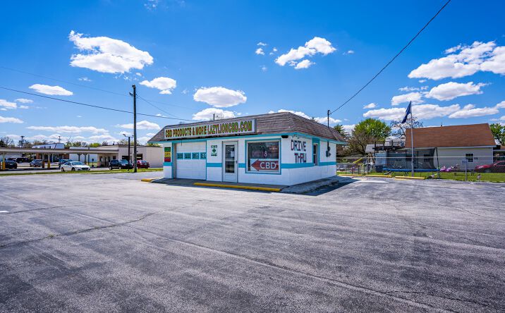 Pictures of Retail property located at 701 S Baldwin Ave, Marion, IN 46953 for lease - image #1