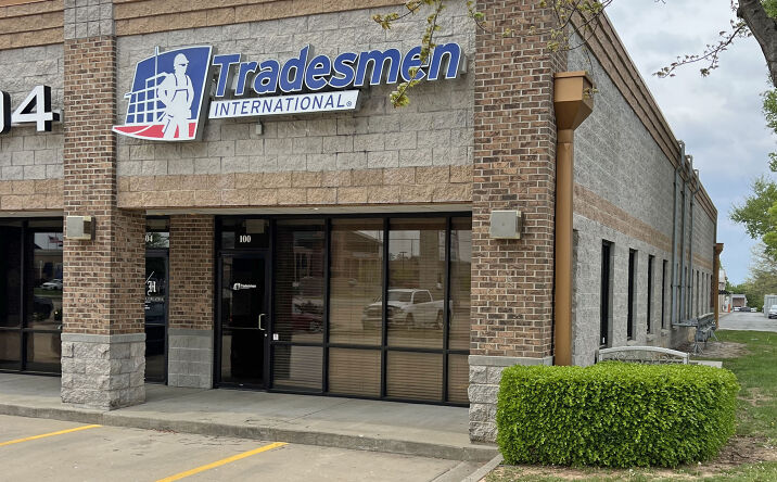 Pictures of Office property located at 4121 S Fremont, Suite 100, Springfield, MO 65804 for lease - image #1