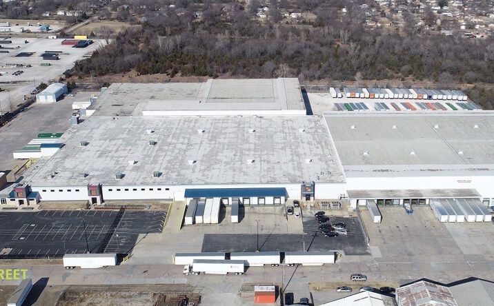 Pictures of Industrial property located at 4433 W 49th St, Tulsa, OK 74107 for lease - image #1