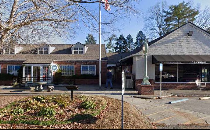 Pictures of Office property located at 27 W Norris Road, Norris, TN 37828 for lease - image #1