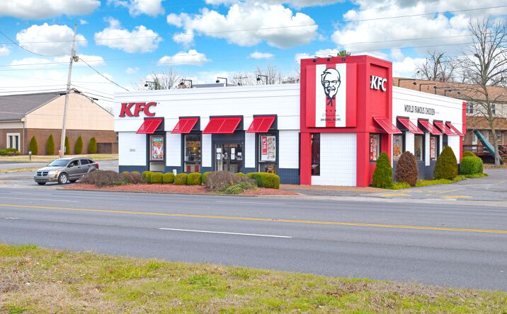 Pictures of Retail, Restaurant property located at 2800 Lone Oak Rd, Paducah, KY 42003 for lease - image #1