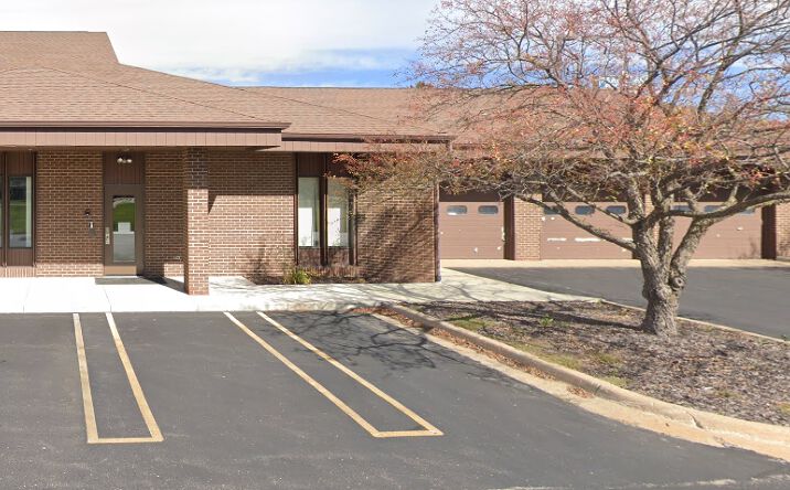 Pictures of Retail, Office, Special Purpose property located at 600 S Nicolet Rd, Appleton, WI 54914 for lease - image #1
