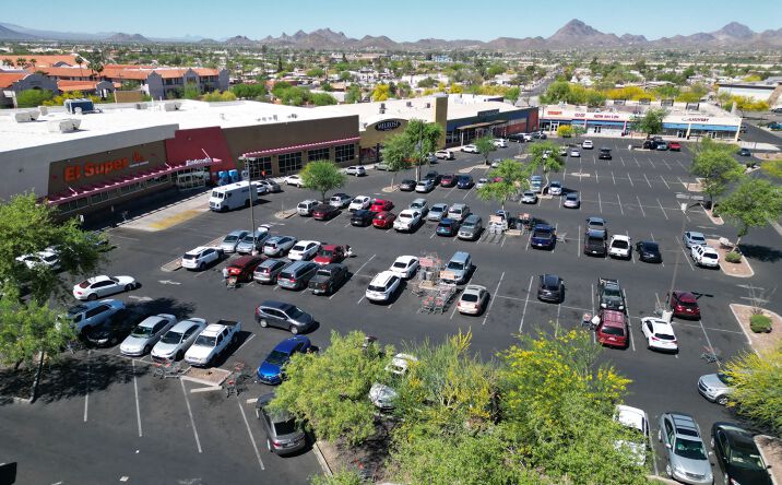 Pictures of Retail property located at 3300-3398 S 6th Avenue, Tucson, AZ 85713 for lease - image #1