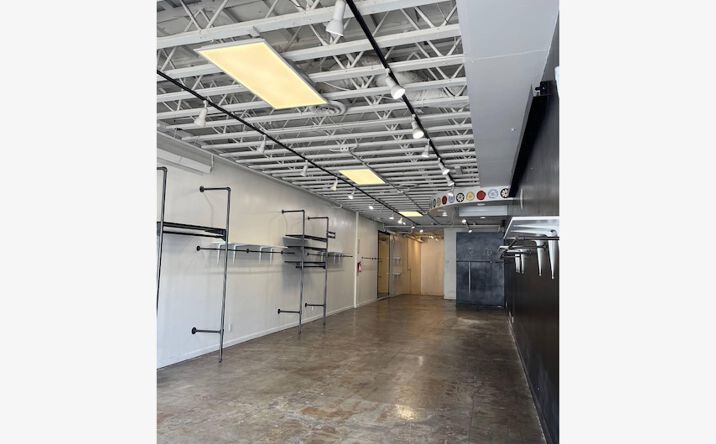 Pictures of Retail property located at 7600 Melrose Ave, West Hollywood, CA 90046 for lease - image #1
