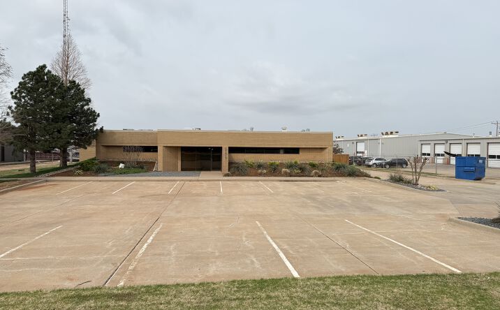 Pictures of Office, Industrial, Special Purpose property located at 13415 N Santa Fe Ave, Oklahoma City, OK 73114 for lease - image #1