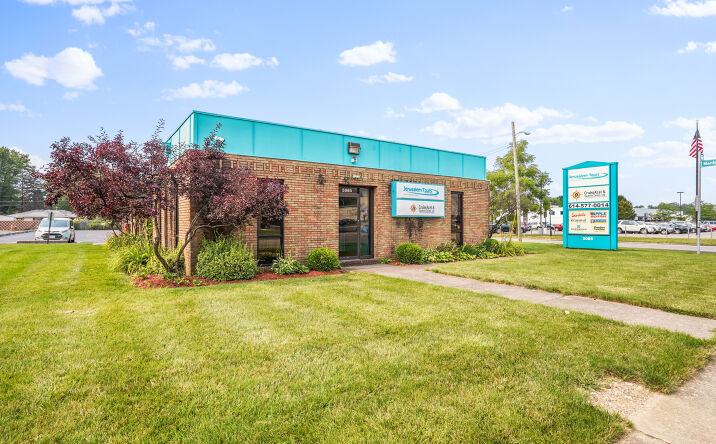 Pictures of Retail, Office property located at 5085 E Main St, Columbus, OH 43213 for lease - image #1