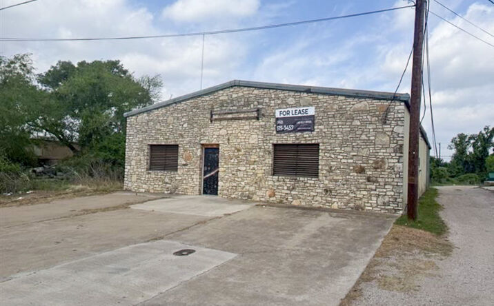 image of property at 2704 Commerce St Marble Falls, TX 78654