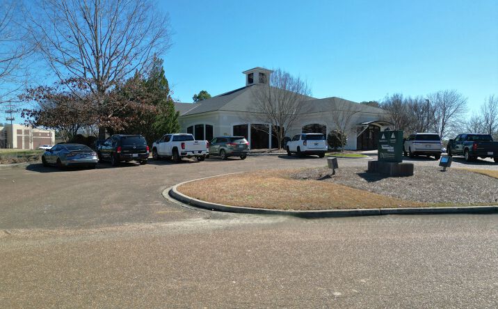 Pictures of Office property located at 601 Crescent Blvd, Ridgeland, MS 39157 for lease - image #1