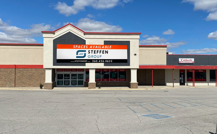 Pictures of Retail, Office, Restaurant property located at 1424 Darlington Ave, Crawfordsville, IN 47933 for lease - image #1