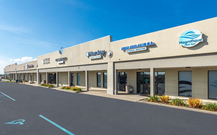 Pictures of Office property located at 2270 - 2284 S Ballenger Hwy, Flint, MI 48503 for lease - image #1