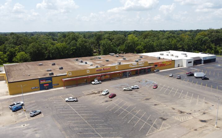 Pictures of Retail property located at 12102 Florida Blvd, Baton Rouge, LA 70815 for lease - image #1