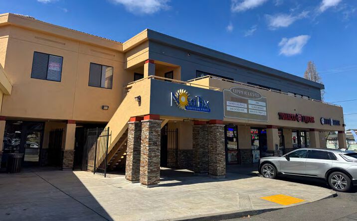 Pictures of Retail, Office property located at 723 Lincoln Ave, Napa, CA 94558 for lease - image #1