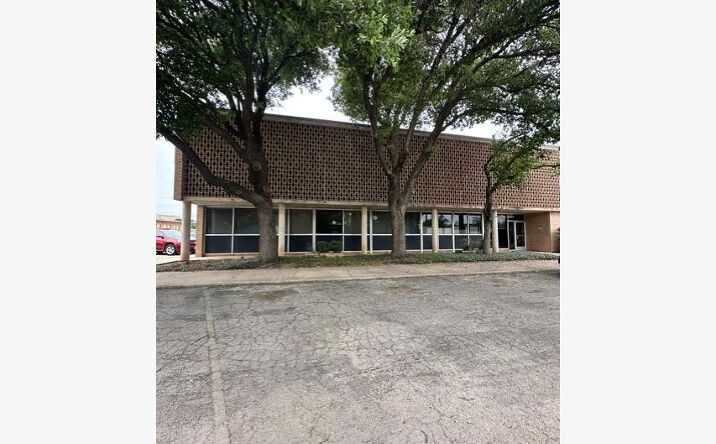 Pictures of Office property located at 310 N Willis St, Abilene, TX 79603 for lease - image #1