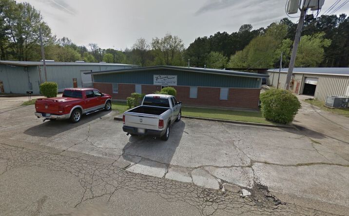 Pictures of Industrial property located at 114 Riley Dr, Jackson, MS 39209 for lease - image #1