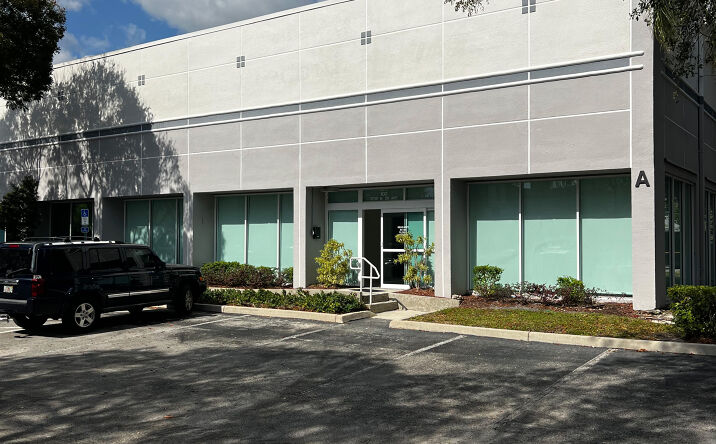 Pictures of Industrial property located at 3700 N 29th Ave, Hollywood, FL 33020 for lease - image #1