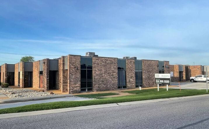 Pictures of Office, Industrial property located at 10746-10772 Indian Head Industrial Blvd, St. Louis, MO 63132 for lease - image #1