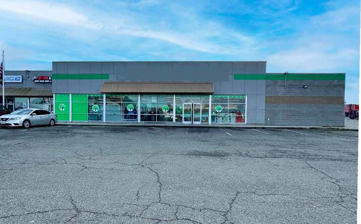 Pictures of Retail property located at 23406 Pacific Hwy S, Kent, WA 98032 for lease - image #1