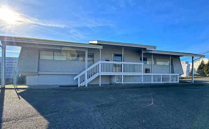 Pictures of Retail property located at 10715 Pacific Hwy SW, Tacoma, WA 98402 for lease - image #1