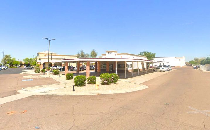 Pictures of Retail, Restaurant property located at 1231 N Greenfield Rd, Mesa, AZ 85205 for lease - image #1