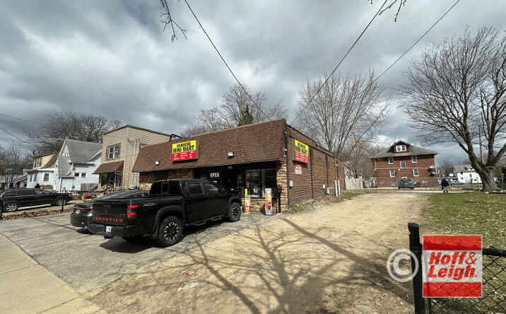 Pictures of Retail property located at 1215-1217 Kenmore Blvd, Akron, OH 44314 for lease - image #1