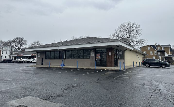 Pictures of Retail property located at 113 E Baltimore Ave, Clifton Heights, PA 19018 for lease - image #1