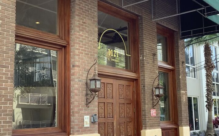 Pictures of Retail, Office property located at 1121 E Twiggs St, Tampa, FL 33602 for lease - image #1