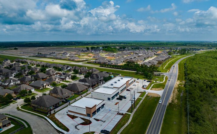 Pictures of Retail property located at 12458 Eagle Dr, Mont Belvieu, TX 77523 for lease - image #1