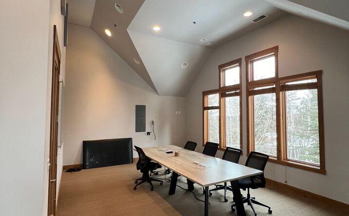 Pictures of Retail, Office, Special Purpose property located at 911 Wisconsin Ave, Whitefish, MT 59937 for lease - image #1