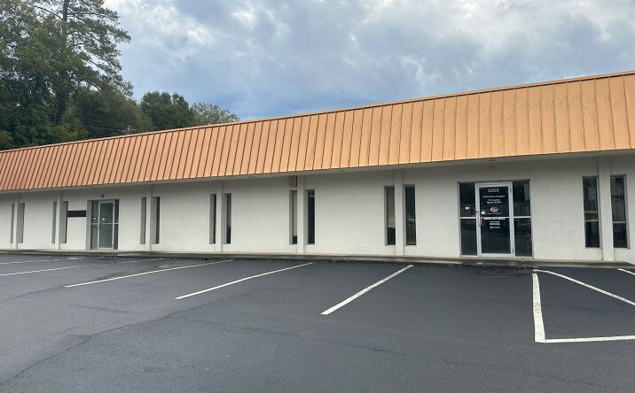 Pictures of Retail property located at 103 S Boyce St, Union, SC 29379 for lease - image #1