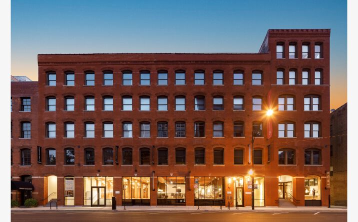 Pictures of Retail, Office property located at 212 W Superior St, Chicago, IL 60654 for lease - image #1