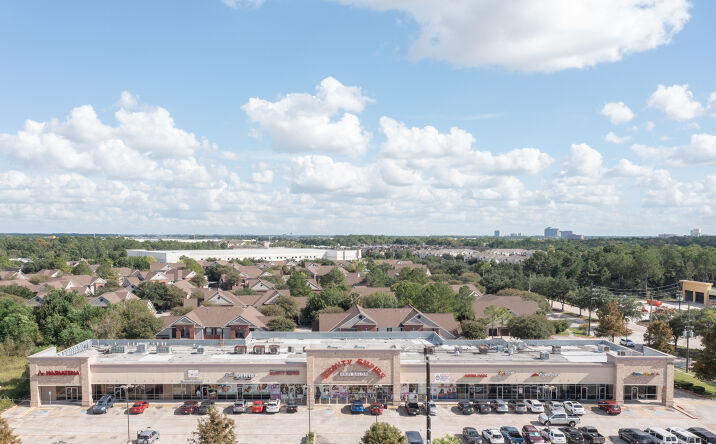 Pictures of Retail property located at 15002 Ella Blvd, Houston, TX 77090 for lease - image #1