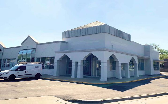 Pictures of Retail property located at 5439 Johnson Dr, Mission, KS 66205 for lease - image #1