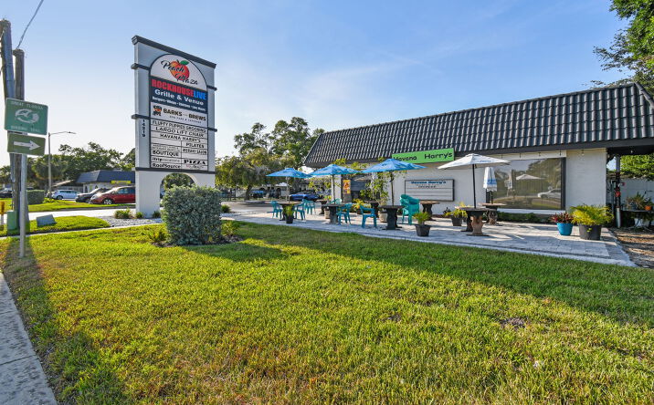 Pictures of Retail, Office, Restaurant property located at 14219 Walsingham Rd, Largo, FL 33774 for lease - image #1