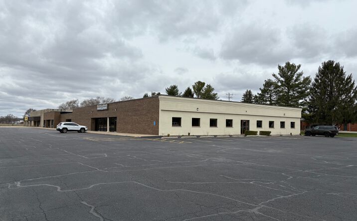 Pictures of Retail, Office property located at 2950 Prairie Ave, Beloit, WI 53511 for lease - image #1