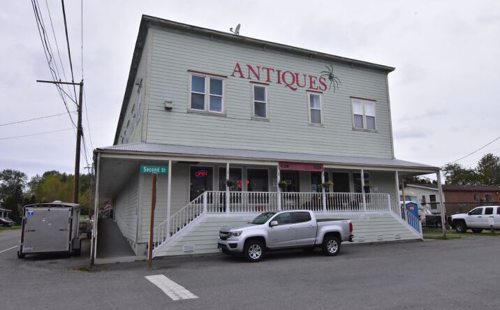 Pictures of Retail property located at 18573 Main St, Conway, WA 98238 for lease - image #1