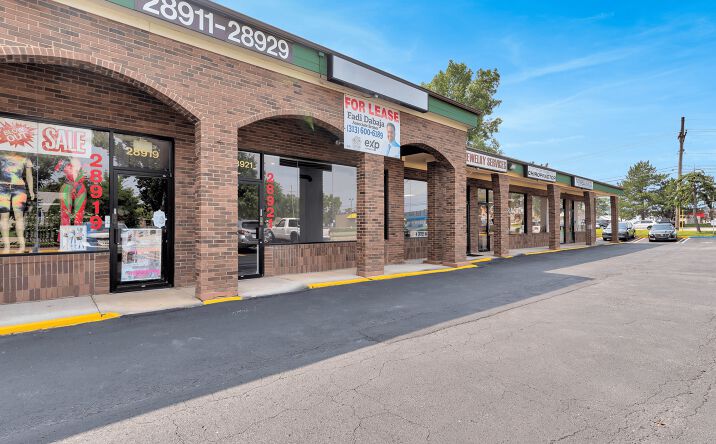 Pictures of Retail, Office, Restaurant property located at 28921 7 Mile, Livonia, MI 48152 for lease - image #1