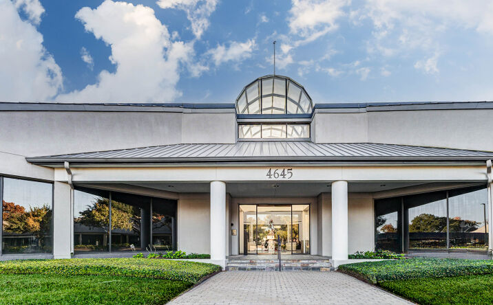 Pictures of Office property located at 4645-4675 Sweetwater Blvd, Sugar Land, TX 77479 for lease - image #1