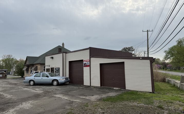 Pictures of Industrial property located at 12010 Telegraph Unit 2, Carleton, MI 48117 for lease - image #1