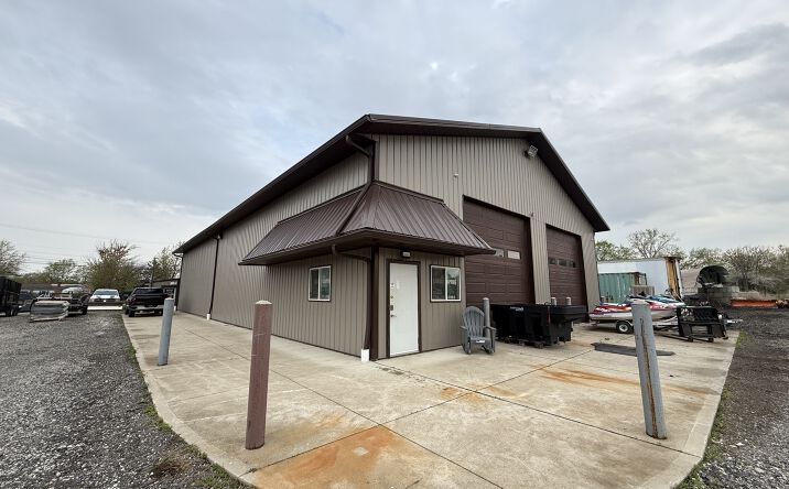 Pictures of Industrial property located at 12010 Telegraph Unit 1, Carleton, MI 48117 for lease - image #1