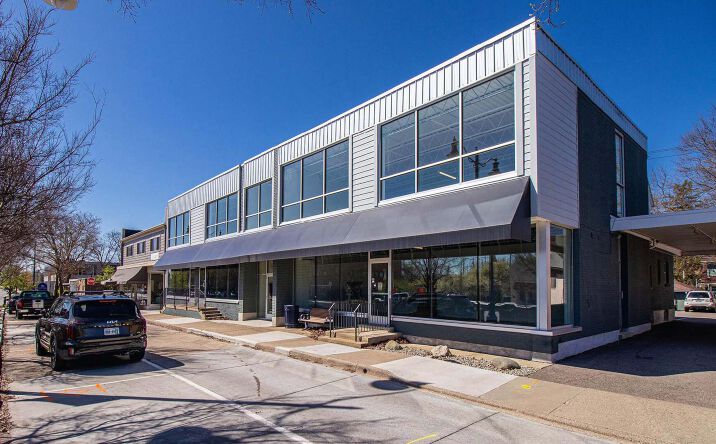 Pictures of Retail, Office property located at 2533 Far Hills Ave, Dayton, OH 45419 for lease - image #1