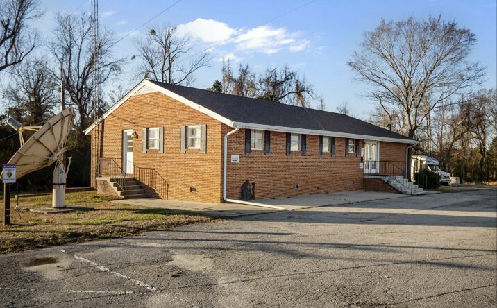 Pictures of Office property located at 907 Lejeune Blvd, Jacksonville, NC 28540 for lease - image #1