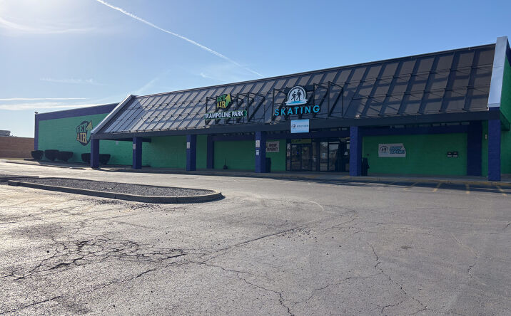 Pictures of Retail property located at 6020 Chambersburg Rd, Dayton, OH 45424 for sales - image #1